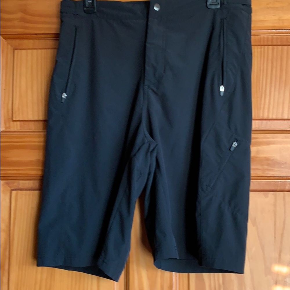 Nishiki Men’s M Black Trail Shorts